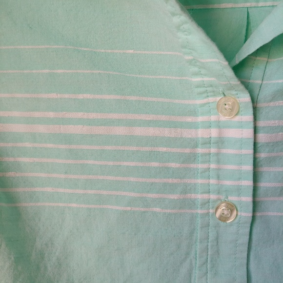 Vineyard Vines Button Down Collar Roll Tab Sleeve - Picture 3 of 8